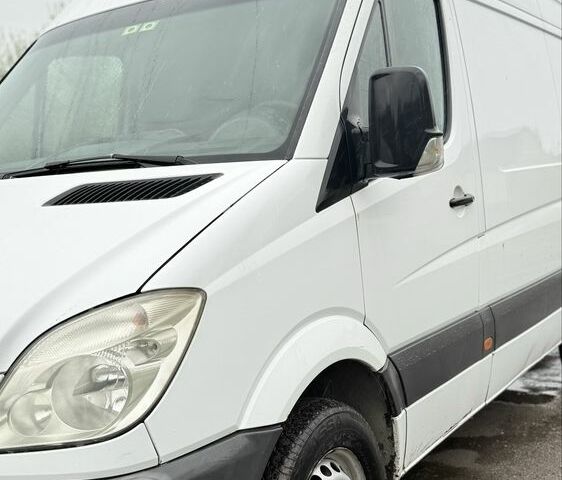 Білий Мерседес Sprinter, об'ємом двигуна 2.1 л та пробігом 60 тис. км за 9900 $, фото 1 на Automoto.ua