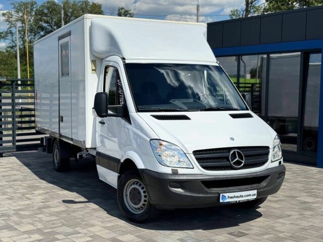 Белый Мерседес Sprinter, объемом двигателя 2.2 л и пробегом 195 тыс. км за 16900 $, фото 1 на Automoto.ua