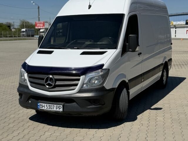 Белый Мерседес Sprinter, объемом двигателя 2.1 л и пробегом 300 тыс. км за 14999 $, фото 1 на Automoto.ua