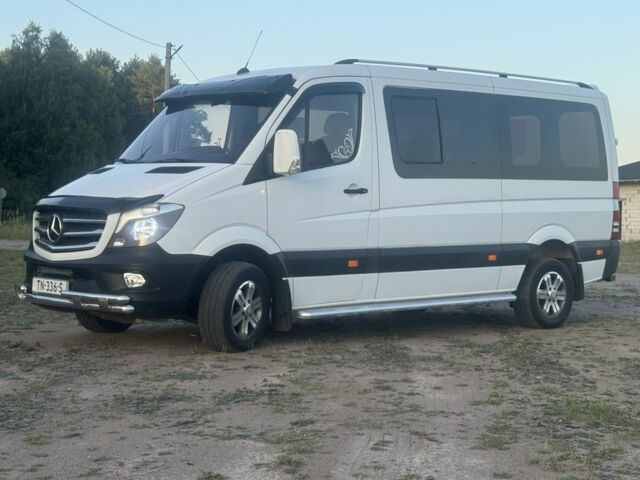 Білий Мерседес Sprinter, об'ємом двигуна 2.2 л та пробігом 381 тис. км за 16700 $, фото 1 на Automoto.ua