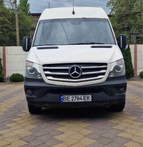 Белый Мерседес Sprinter, объемом двигателя 3 л и пробегом 372 тыс. км за 18000 $, фото 1 на Automoto.ua