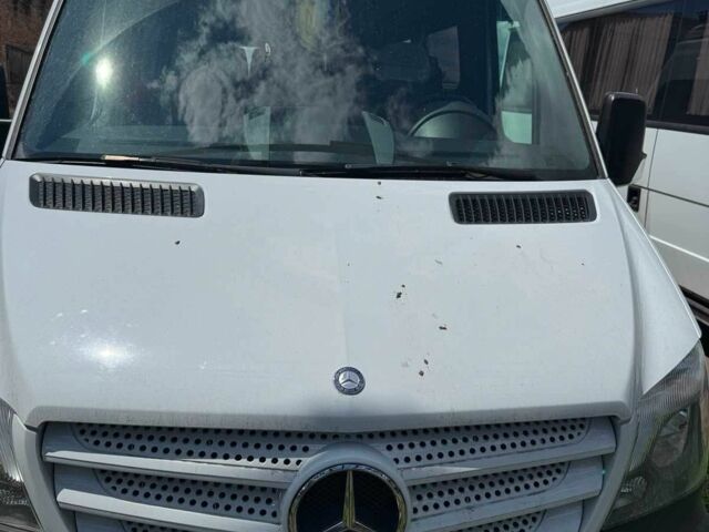 Белый Мерседес Sprinter, объемом двигателя 2.1 л и пробегом 35 тыс. км за 27000 $, фото 1 на Automoto.ua