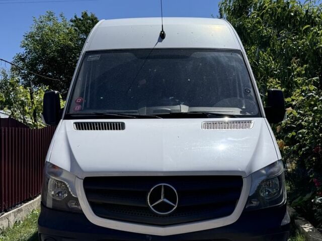 Белый Мерседес Sprinter, объемом двигателя 2.1 л и пробегом 450 тыс. км за 16700 $, фото 1 на Automoto.ua