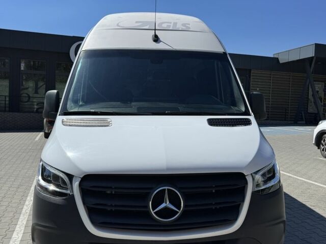 Белый Мерседес Sprinter, объемом двигателя 3 л и пробегом 380 тыс. км за 36758 $, фото 1 на Automoto.ua