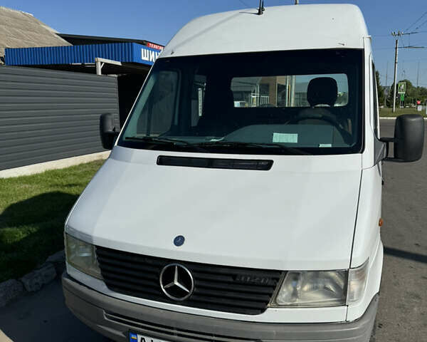 Білий Мерседес Sprinter, об'ємом двигуна 2.87 л та пробігом 250 тис. км за 11800 $, фото 1 на Automoto.ua