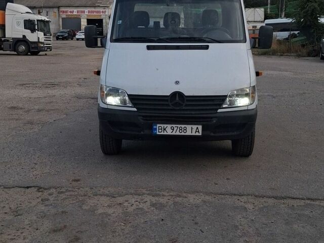 Білий Мерседес Sprinter, об'ємом двигуна 2.3 л та пробігом 683 тис. км за 13500 $, фото 1 на Automoto.ua