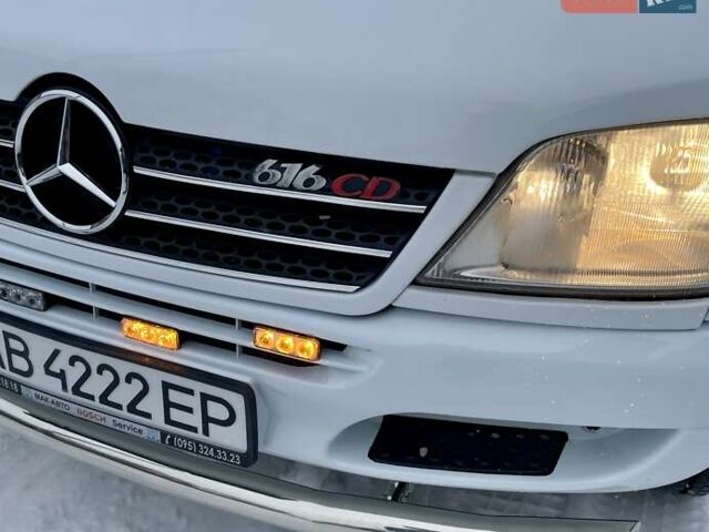 Белый Мерседес Sprinter, объемом двигателя 2.69 л и пробегом 468 тыс. км за 16950 $, фото 1 на Automoto.ua