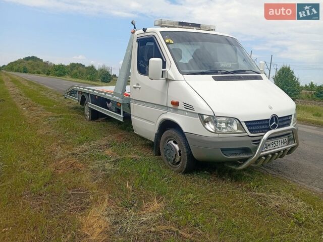 Білий Мерседес Sprinter, об'ємом двигуна 2.15 л та пробігом 300 тис. км за 12000 $, фото 1 на Automoto.ua