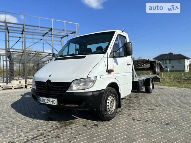 Белый Мерседес Sprinter, объемом двигателя 2.2 л и пробегом 358 тыс. км за 16500 $, фото 1 на Automoto.ua