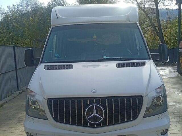 Белый Мерседес Sprinter, объемом двигателя 2.14 л и пробегом 486 тыс. км за 28900 $, фото 1 на Automoto.ua