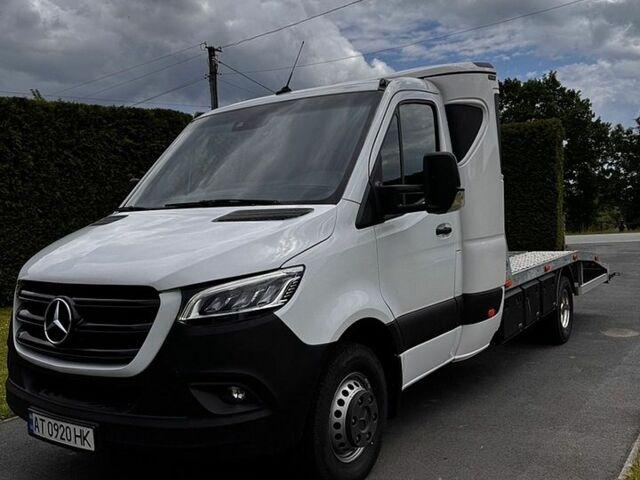 Белый Мерседес Sprinter, объемом двигателя 3 л и пробегом 17 тыс. км за 43500 $, фото 1 на Automoto.ua
