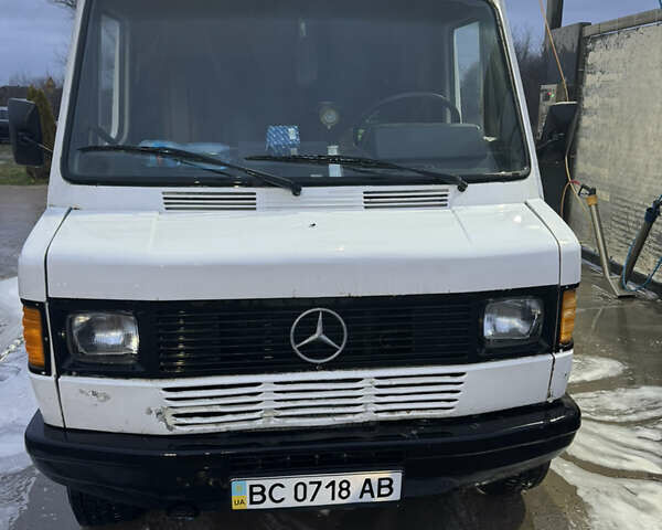 Білий Мерседес Sprinter, об'ємом двигуна 2.3 л та пробігом 980 тис. км за 2998 $, фото 1 на Automoto.ua