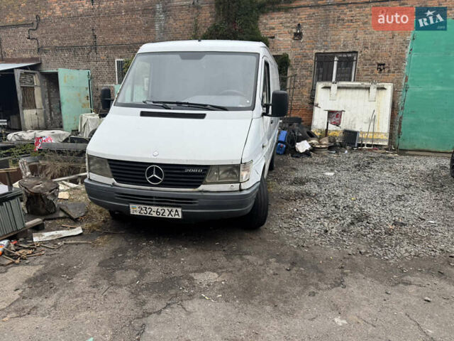 Білий Мерседес Sprinter, об'ємом двигуна 2.3 л та пробігом 650 тис. км за 3700 $, фото 1 на Automoto.ua