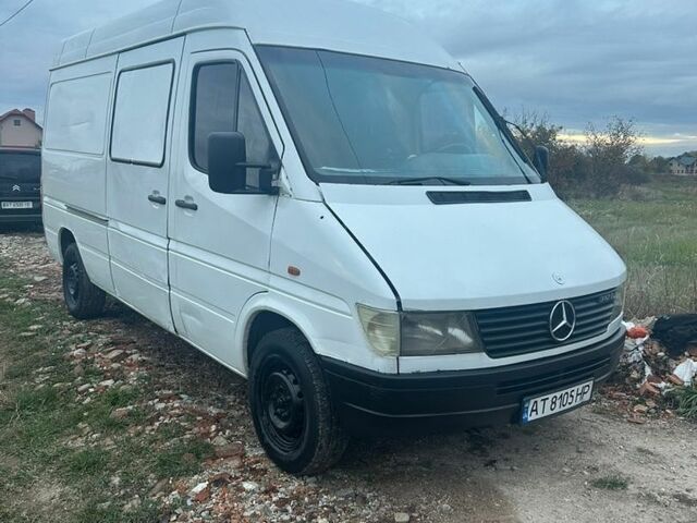 Белый Мерседес Sprinter, объемом двигателя 2.87 л и пробегом 600 тыс. км за 4500 $, фото 1 на Automoto.ua