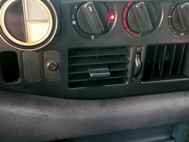 Белый Мерседес Sprinter, объемом двигателя 2.9 л и пробегом 714 тыс. км за 5529 $, фото 1 на Automoto.ua