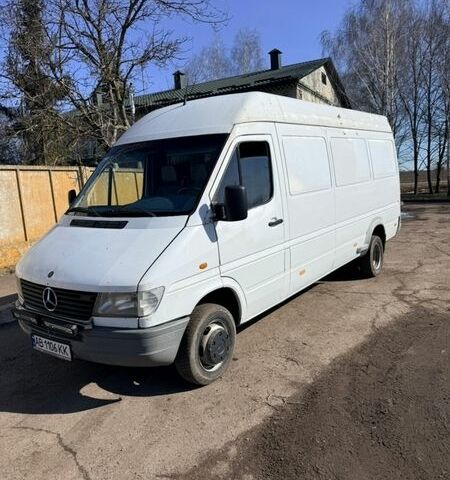 Белый Мерседес Sprinter, объемом двигателя 2.9 л и пробегом 500 тыс. км за 7999 $, фото 1 на Automoto.ua