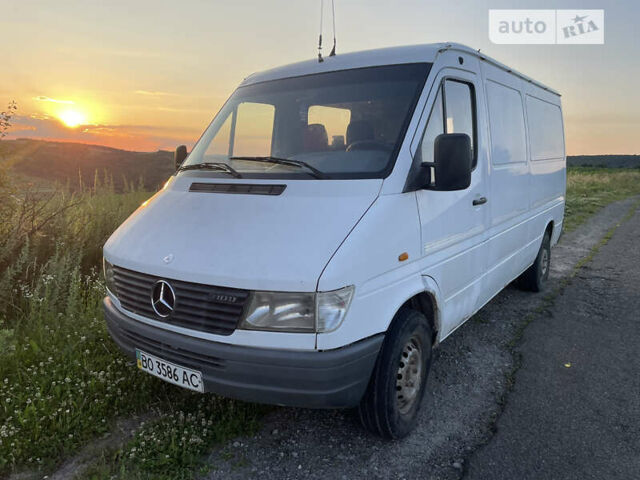 Белый Мерседес Sprinter, объемом двигателя 2.9 л и пробегом 360 тыс. км за 4600 $, фото 1 на Automoto.ua