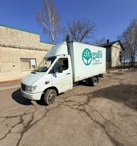 Белый Мерседес Sprinter, объемом двигателя 2.9 л и пробегом 450 тыс. км за 10500 $, фото 1 на Automoto.ua