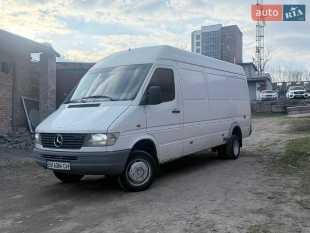 Белый Мерседес Sprinter, объемом двигателя 2.9 л и пробегом 650 тыс. км за 6599 $, фото 1 на Automoto.ua