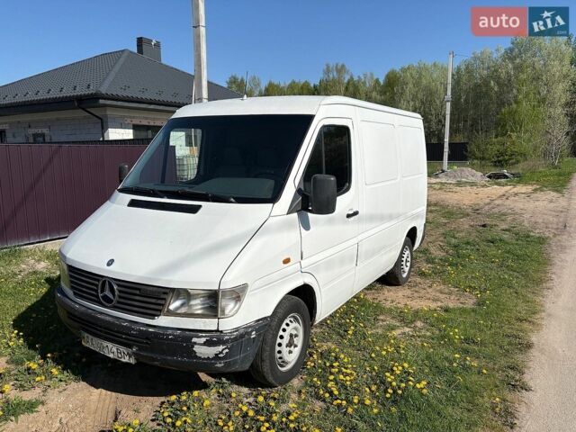 Белый Мерседес Sprinter, объемом двигателя 2.9 л и пробегом 890 тыс. км за 5100 $, фото 1 на Automoto.ua