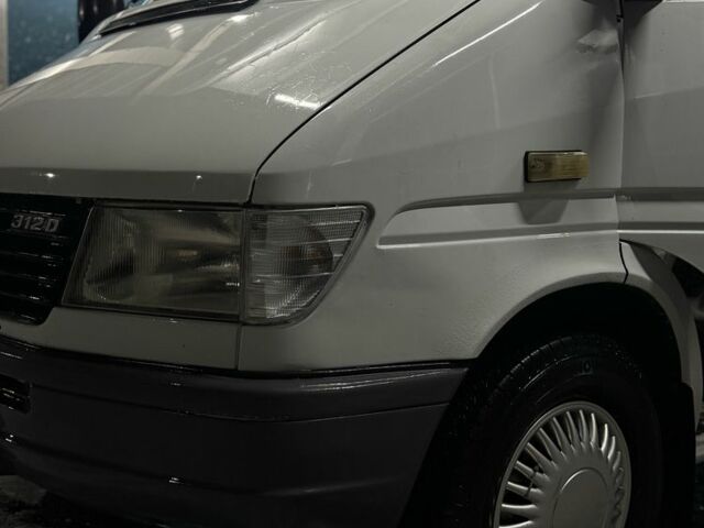 Белый Мерседес Sprinter, объемом двигателя 0 л и пробегом 3 тыс. км за 6800 $, фото 1 на Automoto.ua