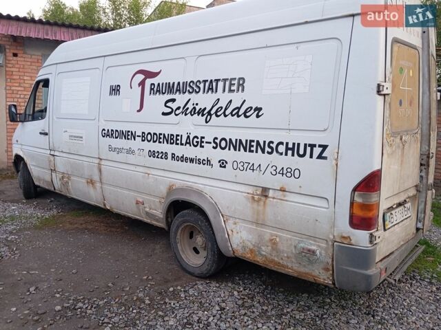 Білий Мерседес Sprinter, об'ємом двигуна 2.9 л та пробігом 450 тис. км за 3600 $, фото 1 на Automoto.ua