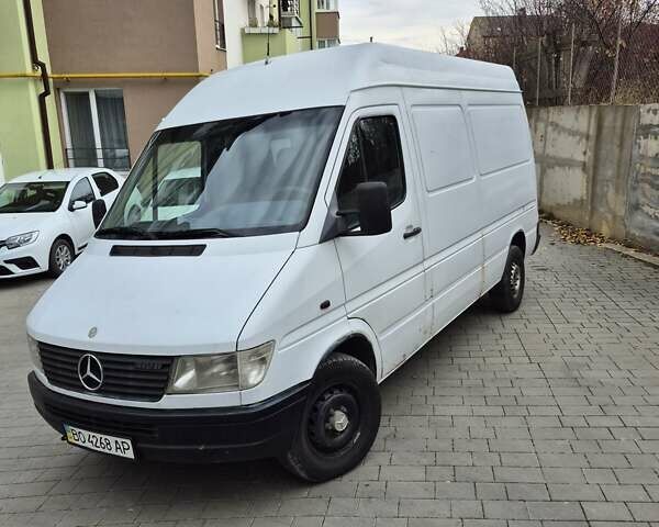 Білий Мерседес Sprinter, об'ємом двигуна 2.9 л та пробігом 600 тис. км за 5000 $, фото 1 на Automoto.ua