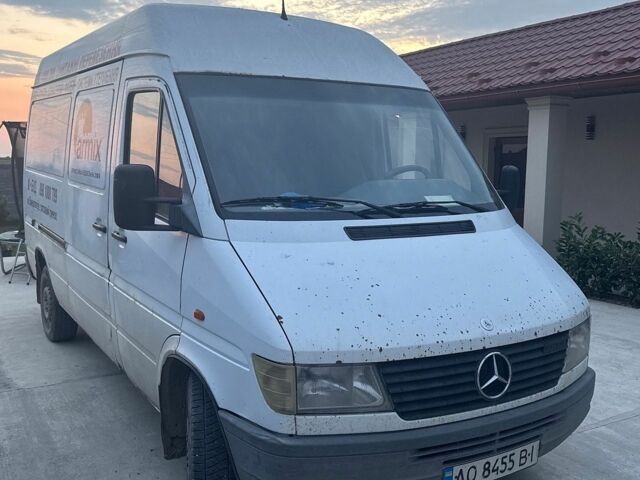 Білий Мерседес Sprinter, об'ємом двигуна 2.87 л та пробігом 700 тис. км за 4500 $, фото 1 на Automoto.ua