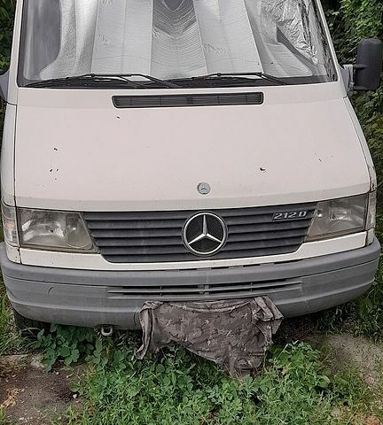 Білий Мерседес Sprinter, об'ємом двигуна 2.3 л та пробігом 524 тис. км за 5200 $, фото 1 на Automoto.ua