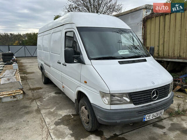 Белый Мерседес Sprinter, объемом двигателя 2.9 л и пробегом 500 тыс. км за 6300 $, фото 1 на Automoto.ua