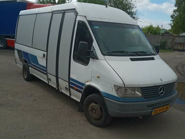 Білий Мерседес Sprinter, об'ємом двигуна 2.87 л та пробігом 500 тис. км за 6000 $, фото 1 на Automoto.ua