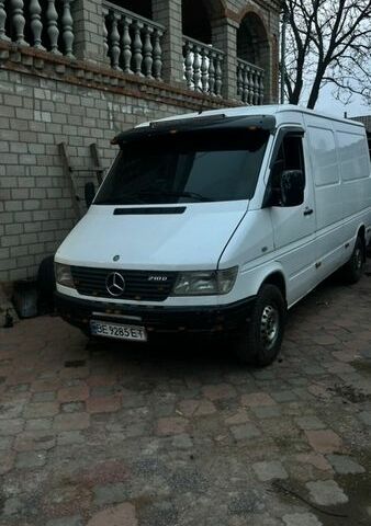 Белый Мерседес Sprinter, объемом двигателя 2.87 л и пробегом 790 тыс. км за 5500 $, фото 1 на Automoto.ua
