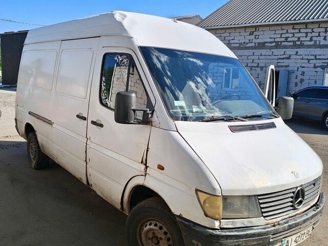 Белый Мерседес Sprinter, объемом двигателя 2.87 л и пробегом 541 тыс. км за 4200 $, фото 1 на Automoto.ua