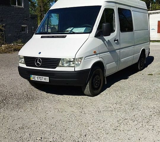 Белый Мерседес Sprinter, объемом двигателя 2.87 л и пробегом 646 тыс. км за 8700 $, фото 1 на Automoto.ua