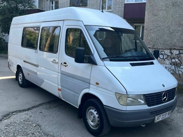 Белый Мерседес Sprinter, объемом двигателя 2.9 л и пробегом 999 тыс. км за 6500 $, фото 1 на Automoto.ua