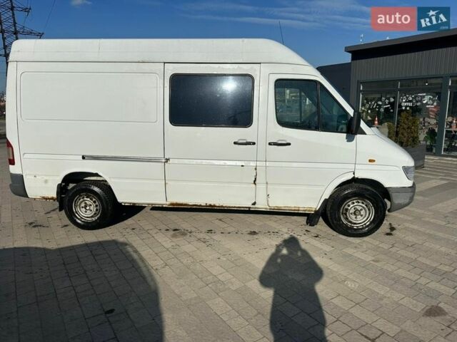 Белый Мерседес Sprinter, объемом двигателя 2.87 л и пробегом 480 тыс. км за 4800 $, фото 1 на Automoto.ua