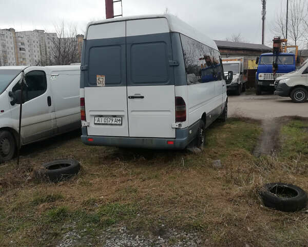 Белый Мерседес Sprinter, объемом двигателя 2.9 л и пробегом 575 тыс. км за 7000 $, фото 1 на Automoto.ua