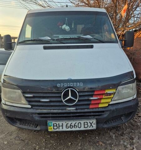 Белый Мерседес Sprinter, объемом двигателя 0 л и пробегом 70 тыс. км за 4800 $, фото 1 на Automoto.ua