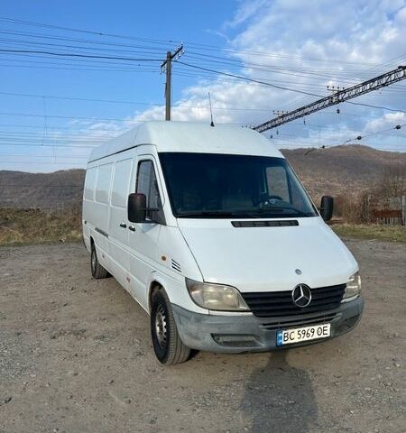 Білий Мерседес Sprinter, об'ємом двигуна 2.1 л та пробігом 350 тис. км за 6900 $, фото 1 на Automoto.ua