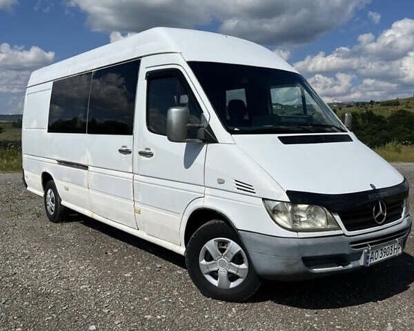 Білий Мерседес Sprinter, об'ємом двигуна 2.7 л та пробігом 385 тис. км за 6300 $, фото 1 на Automoto.ua