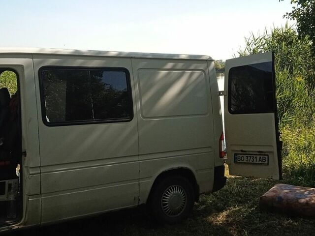 Белый Мерседес Sprinter, объемом двигателя 2.15 л и пробегом 587 тыс. км за 4750 $, фото 1 на Automoto.ua