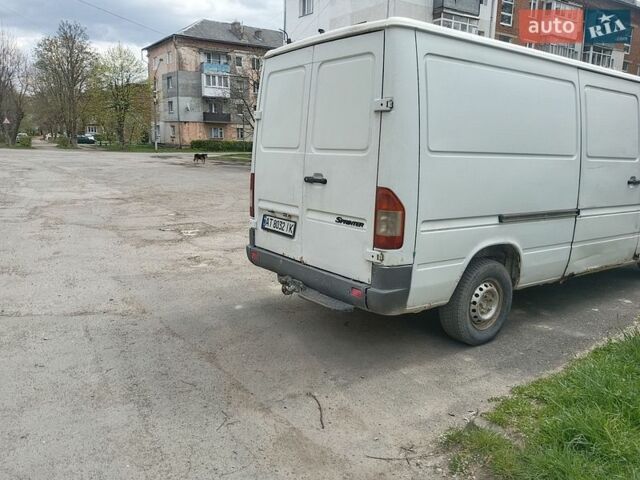Белый Мерседес Sprinter, объемом двигателя 2.15 л и пробегом 473 тыс. км за 4500 $, фото 1 на Automoto.ua
