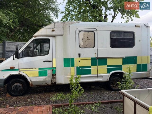 Белый Мерседес Sprinter, объемом двигателя 2.9 л и пробегом 560 тыс. км за 4900 $, фото 1 на Automoto.ua