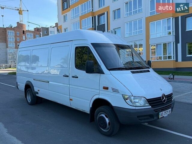 Белый Мерседес Sprinter, объемом двигателя 2.15 л и пробегом 450 тыс. км за 13300 $, фото 1 на Automoto.ua