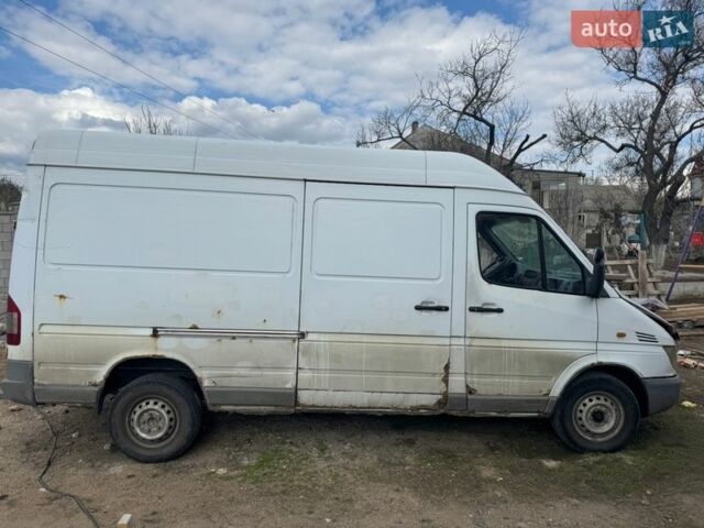 Білий Мерседес Sprinter, об'ємом двигуна 2.2 л та пробігом 780 тис. км за 3999 $, фото 1 на Automoto.ua