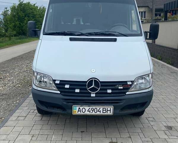 Білий Мерседес Sprinter, об'ємом двигуна 2.69 л та пробігом 355 тис. км за 13500 $, фото 1 на Automoto.ua