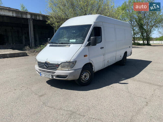 Мерседес Sprinter 2001 в Лубнах на Automoto.ua Белый Мерседес Sprinter, объемом двигателя 2.15 л и пробегом 560 тыс. км за 4499 $, фото 1 на Automoto.ua