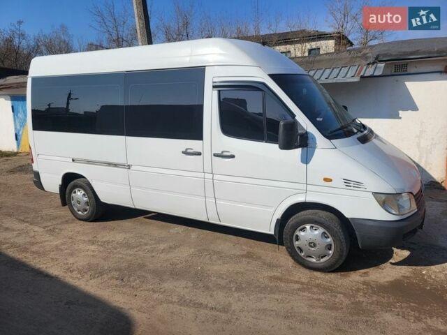 Белый Мерседес Sprinter, объемом двигателя 2.2 л и пробегом 470 тыс. км за 7500 $, фото 1 на Automoto.ua