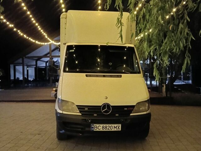 Белый Мерседес Sprinter, объемом двигателя 2.2 л и пробегом 15 тыс. км за 10500 $, фото 1 на Automoto.ua