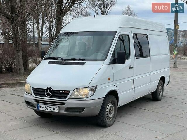 Белый Мерседес Sprinter, объемом двигателя 2.15 л и пробегом 560 тыс. км за 8500 $, фото 1 на Automoto.ua